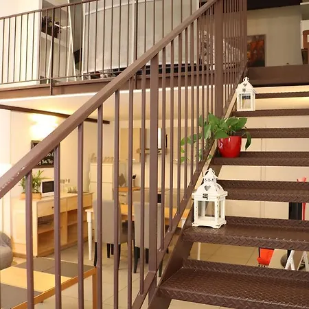 Loftincomo Apartment *